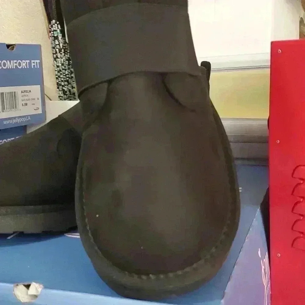 Capri Black suedelike boots - Picture 2 of 6